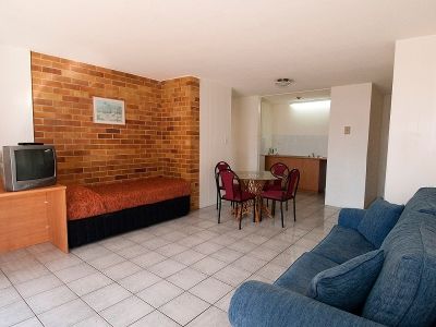 Islander Resort Hotel - Accommodation Bookings 7