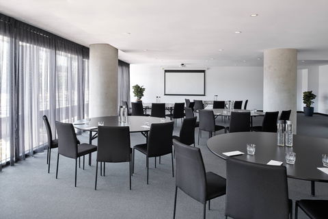 Midnight Hotel, Autograph Collection - Accommodation Bookings 9