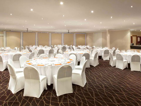 Mercure Canberra Hotel - Accommodation Bookings 8