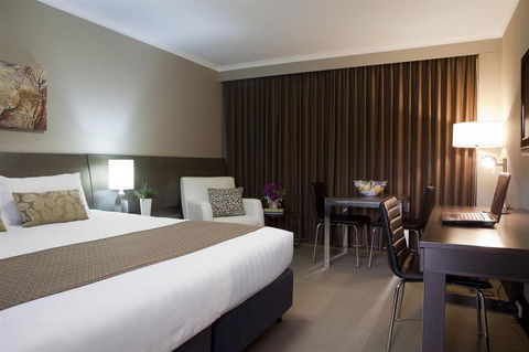 Pavilion On Northbourne - Accommodation Bookings 3