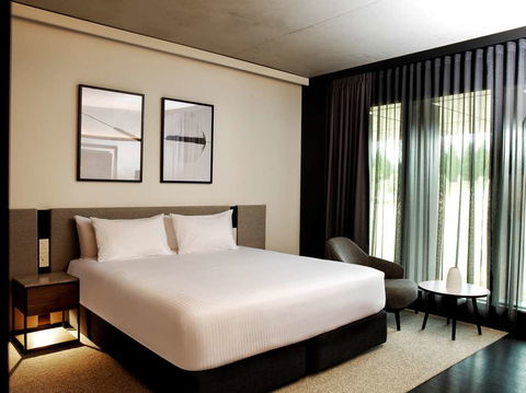 A By Adina Canberra - Accommodation Bookings 7