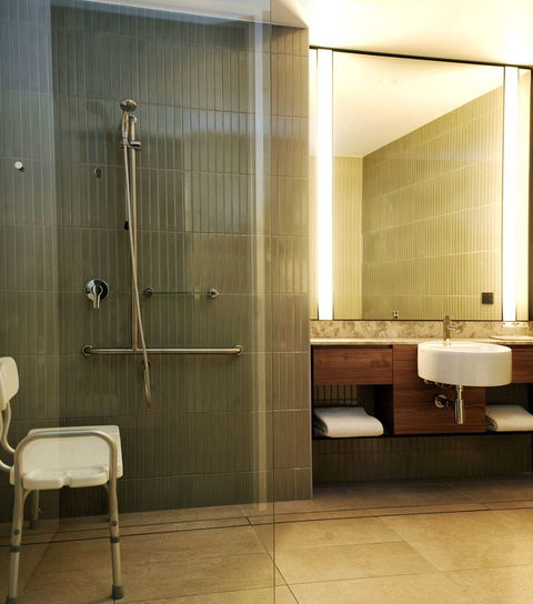 A By Adina Canberra - Accommodation Bookings 9