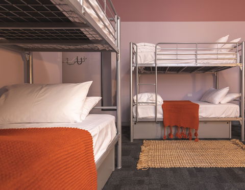 United Backpackers - Accommodation Bookings 5