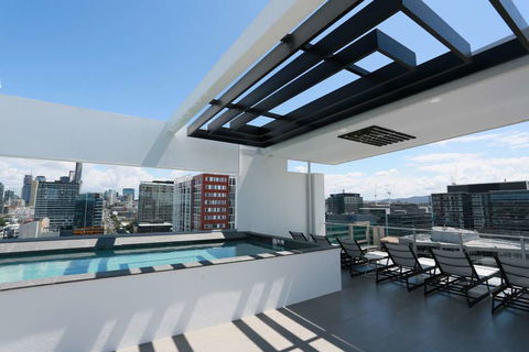 Alex Perry Hotel And Apartments - Accommodation Bookings 17