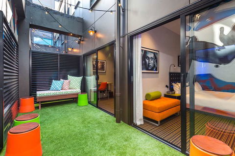 The Constance - Accommodation Bookings 15