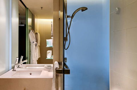 Hilton Sydney - Accommodation Bookings 7
