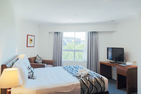 Seasons Darling Harbour - Accommodation Bookings 13