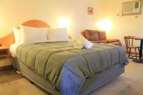 St Georges Motor Inn - Accommodation Bookings 6