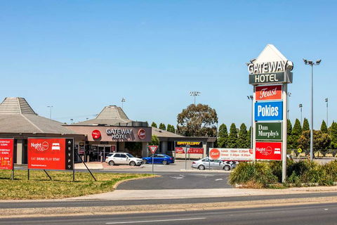 Nightcap At Gateway Hotel - Accommodation Bookings 1