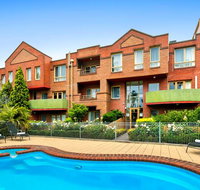 Comfort Apartments Royal Gardens - Accommodation Bookings
