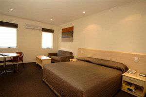 Red Bridge Motor Inn - Accommodation Bookings 1