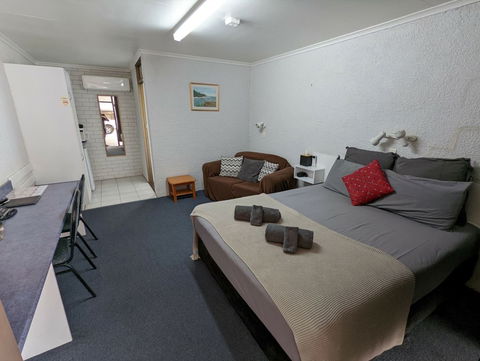 Abajaz Motor Inn - Accommodation Bookings 0