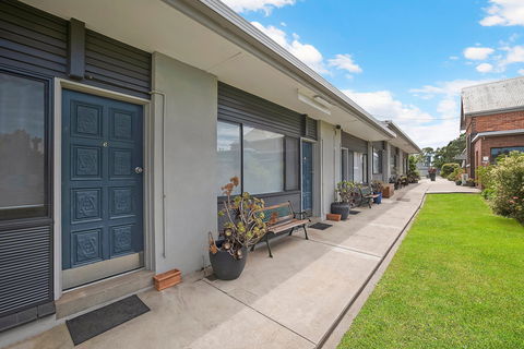 Hamilton Lakeside Motel - Accommodation Bookings 0