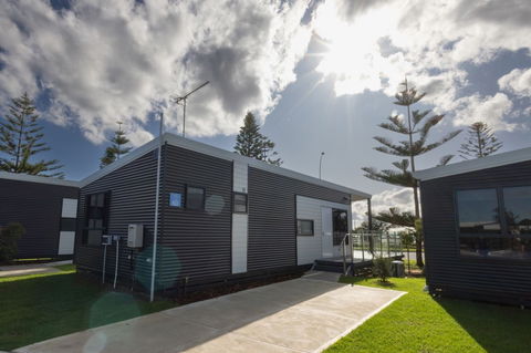 Discovery Parks Koombana Bay - Accommodation Bookings 2