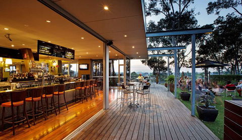Nightcap At Shoppingtown Hotel - Accommodation Bookings 1