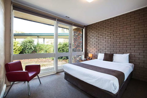 Burvale Hotel - Accommodation Bookings 1