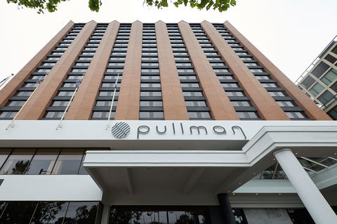 Pullman Melbourne On The Park - Accommodation Bookings 0