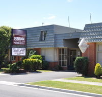 Sunrise Motor Inn
