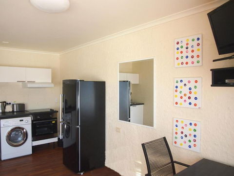 Siesta Central Apartments - Accommodation Bookings 2