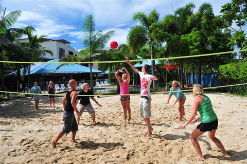 Nomads Cairns Backpackers Resort - Accommodation Bookings 0