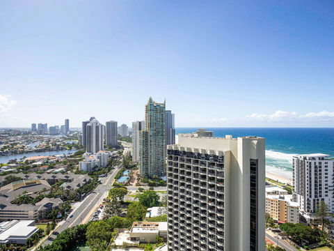 Mantra Crown Towers Surfers Paradise - Accommodation Bookings 2