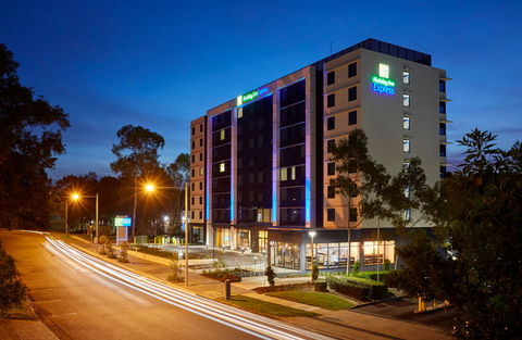 Holiday Inn Express Sydney Macquarie Pk - Accommodation Bookings 0