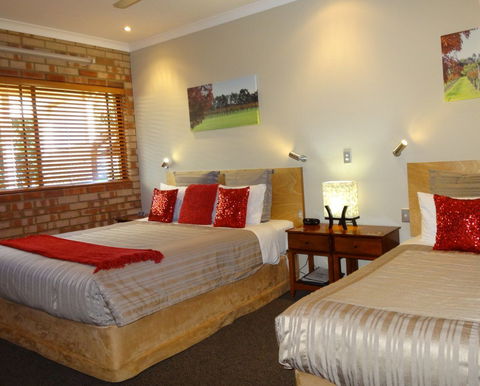 Edge Of The Forest - Accommodation Bookings 2