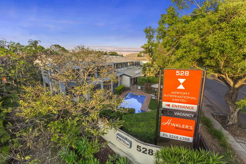 The Airport International Motel - Accommodation Bookings 0
