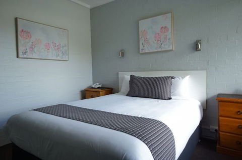 Nicholas Royal Motel - Accommodation Bookings 1
