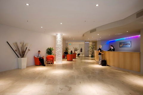 Oaks Gateway On Palmer - Accommodation Bookings 1