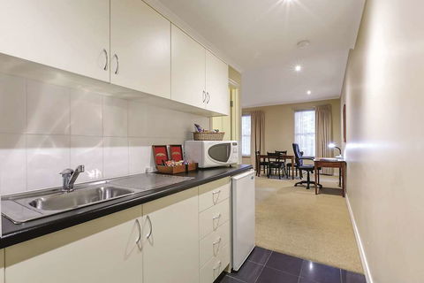 Lake Inn Ballarat - Accommodation Bookings 7