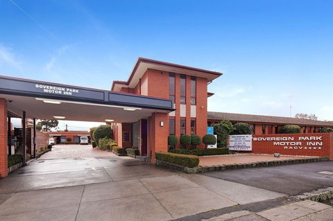Sovereign Park Motor Inn - Accommodation Bookings 0