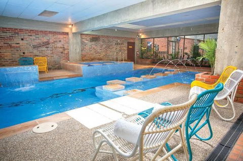 Sovereign Park Motor Inn - Accommodation Bookings 8