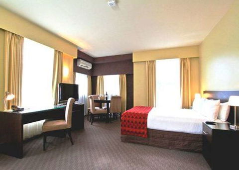 Comfort Inn & Suites City Views - Accommodation Bookings 8