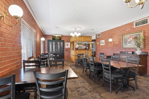 Burke & Wills Motor Inn - Accommodation Bookings 9