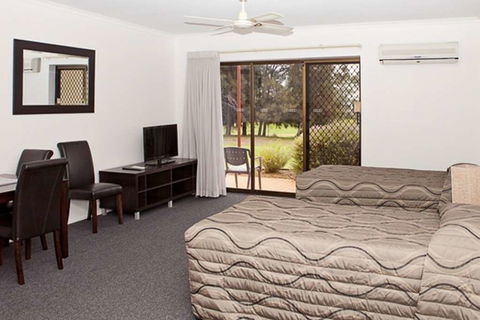 Comfort Inn & Suites Riverland - Accommodation Bookings 3