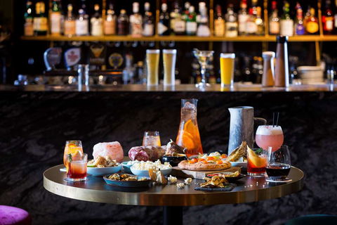East Hotel - Accommodation Bookings 9