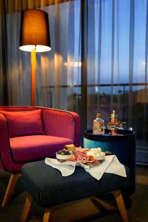 East Hotel - Accommodation Bookings 12
