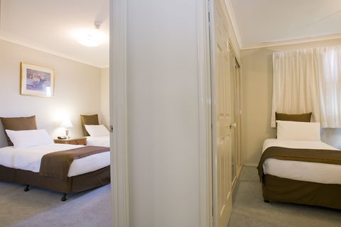 Pinnacle Apartments - Accommodation Bookings 4