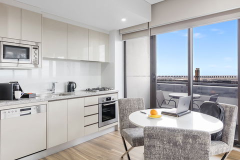 Meriton Suites Church Street, Parramatta - Accommodation Bookings 10