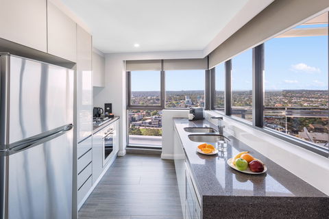 Meriton Suites Church Street, Parramatta - Accommodation Bookings 12