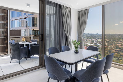 Meriton Suites George St - Accommodation Bookings 2