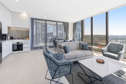 Meriton Suites George St - Accommodation Bookings 3
