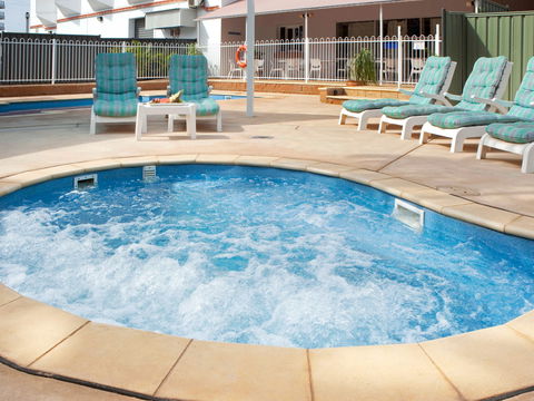 Novotel Darwin Atrium - Accommodation Bookings 9