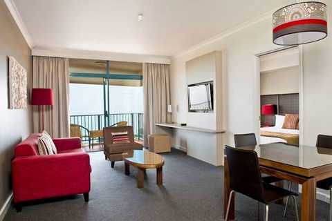 Mantra On The Esplanade - Accommodation Bookings 9