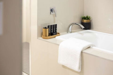 H On Smith Hotel - Accommodation Bookings 3