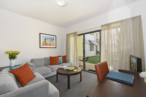 Metro Advance Apartments & Hotel - Accommodation Bookings 5