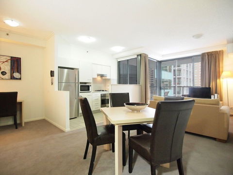 Oaks 212 Margaret - Accommodation Bookings 1