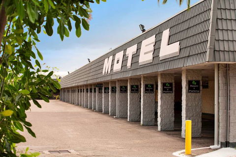 Dalrymple Motel - Accommodation Bookings 0