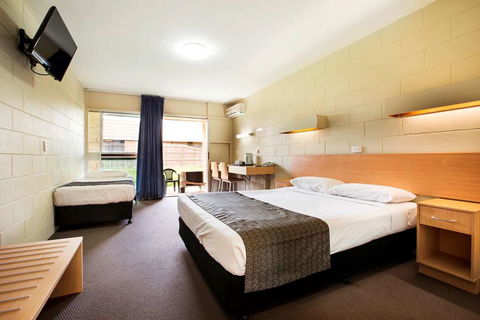 Dalrymple Motel - Accommodation Bookings 2